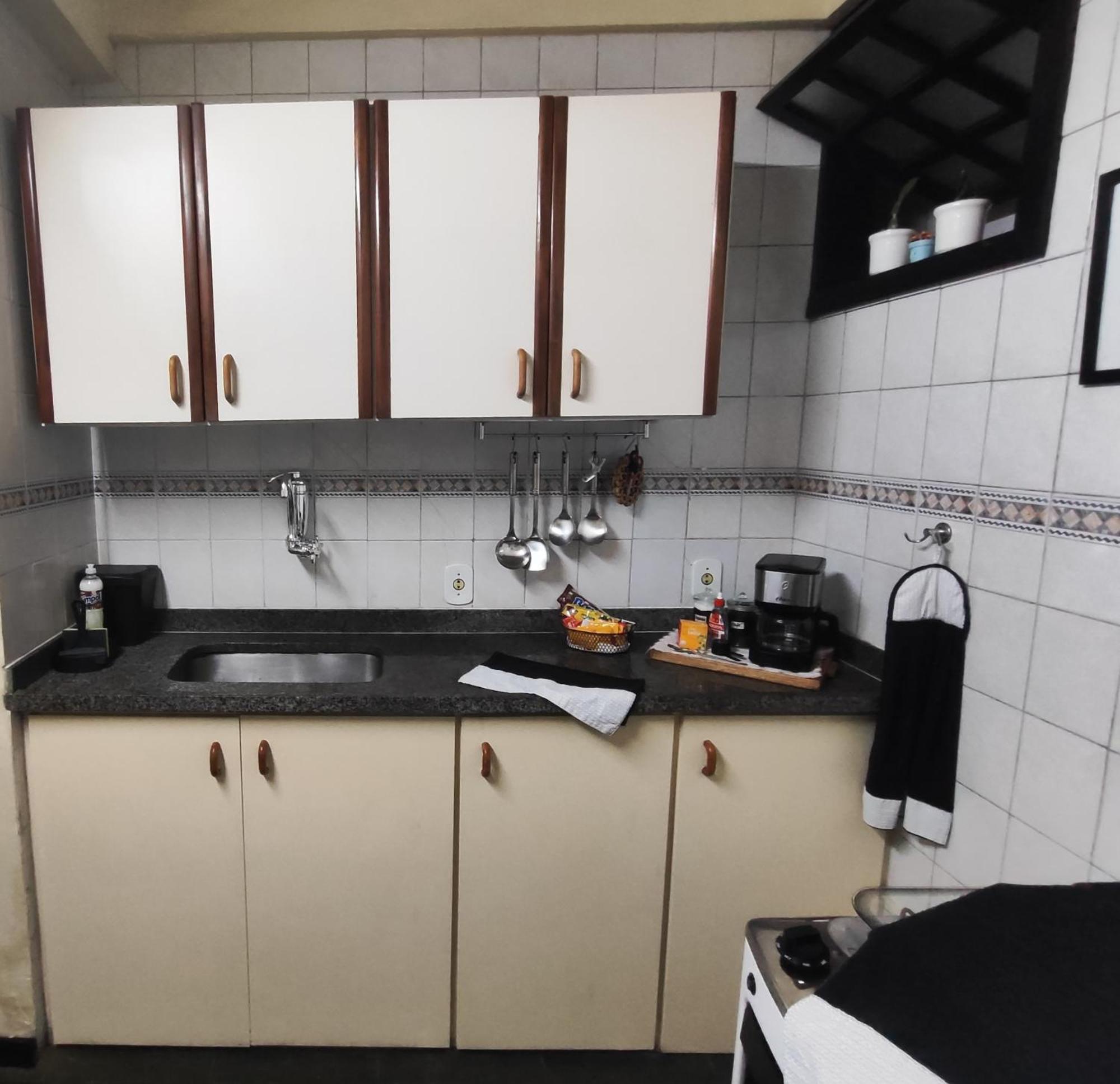 Apartamento No Bairro Quitandinha - Rj